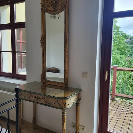 Апартаменты Im Herzen Der Historischen Altstadt Mit Elbblick Und Balkon